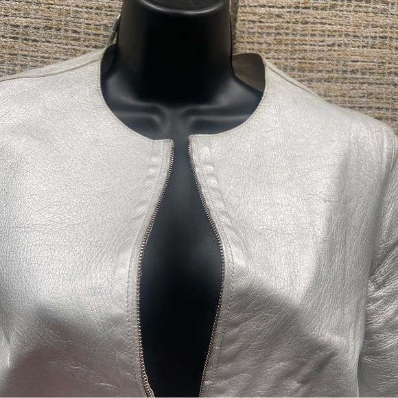 Salvatore Ferragamo Two Tone Reversible Metallic
Leather Jacket - Picture 11 of 16